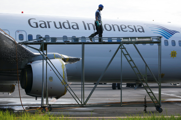 Garuda Indonesia mengusulkan penundaan pemungutan suara untuk perbaikan utang