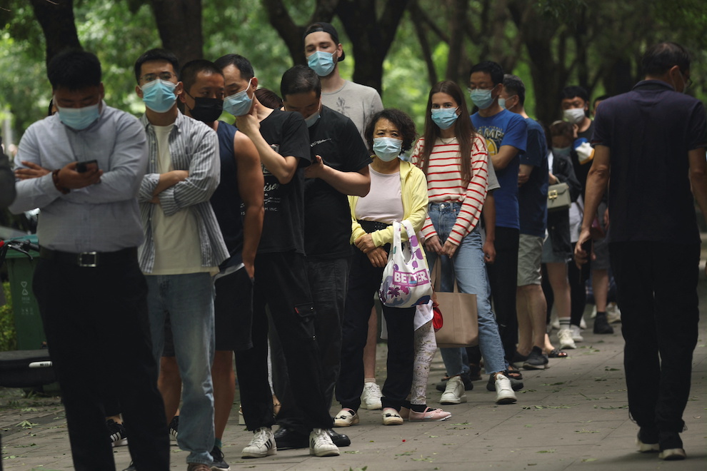 Beijing’s Race to Contain Outbreak Raises Growth Concerns