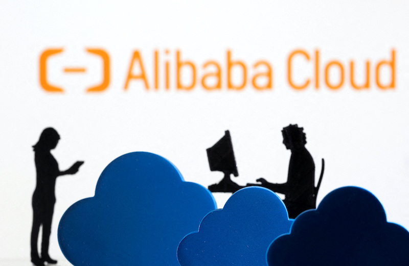 Alibaba Shares Plunge on Report of Link to Huge Data Theft.