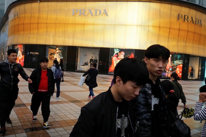 Many luxury brands from the West have seen a drop in sales in China since mid-March due to store closures and restrictions on movement, but sales are now rebounding.
