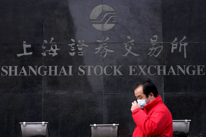 Shanghai Stock Exchange suspends trading in 67 ETFs because operations in Hong Kong were interrupted by Typhoon Ma-on.