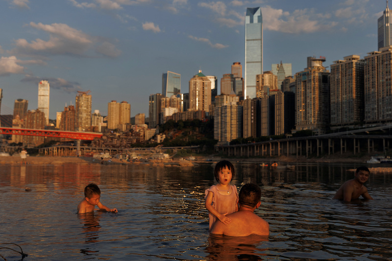 Power curbs in Chongqing have been extended till Thursday, hitting malls and closing factories.