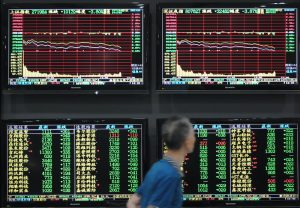 Nikkei Slips on Israel Fears, Hang Seng Flat Despite Stimulus