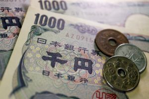 Japan Taps $24bn Reserves to Help Fight Rising Living Costs