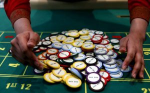 Philippines to Deport 40,000 Chinese in Gambling Crackdown