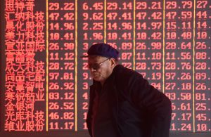 Asia Stocks Sink as Recession, China Covid Fears Weigh