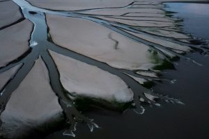 Long Drought Causes Red Alert at China’s Biggest Lake