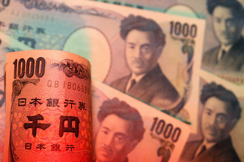 Watch for BOJ Intervention: Dollar at 7-Month High Against Yen