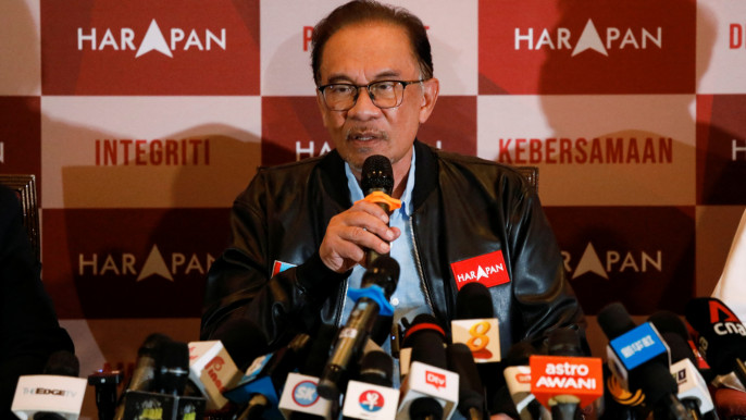Anwar held talks on Monday with UMNO on forming a new government after after Malaysia election on Saturday failed to deliver a clear winner. Photo from November 20, 2022 by Reuters.