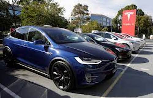 Electric vehicles at a Tesla outlet. Photo: Reuters