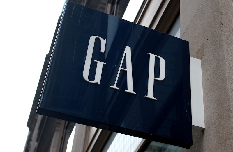 Gap has agreed to sell its Greater China units to e-commerce firm Baozun.