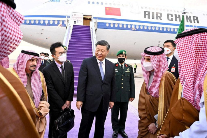 Chinese President Xi Jinping arrives in Riyadh, Saudi Arabia, December 7, 2022