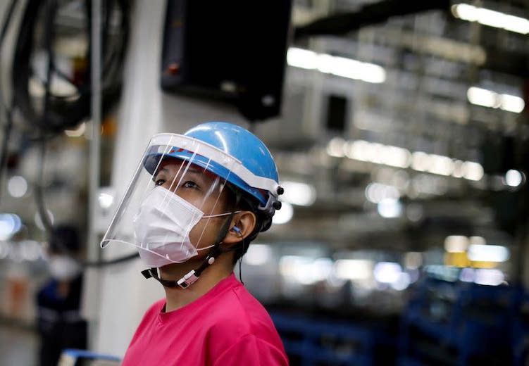 Asian Factory Activity Contracts Despite China’s Reopening