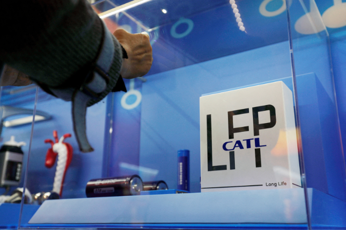 Xi s Remarks on CATL a Warning to Chinese EV Battery Makers