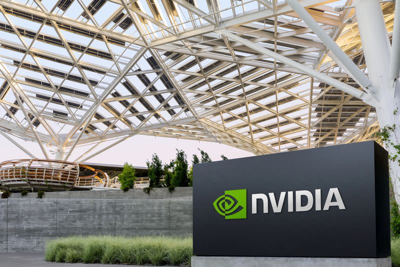 Nvidia Plans New Unit to Target $30bn Custom Chip Market