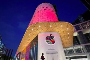 Apple to Resist Indian Order to Preload State-Run App on Phones