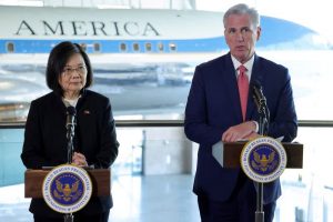 US Speaker Meets Taiwan’s Tsai, Keen to Boost Arms Support