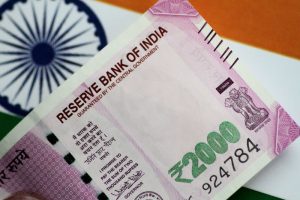 India to Withdraw 2000-Rupee Notes Ahead of Elections