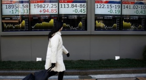 Rates Fears Weigh on Nikkei, Property Slump Hits Hang Seng