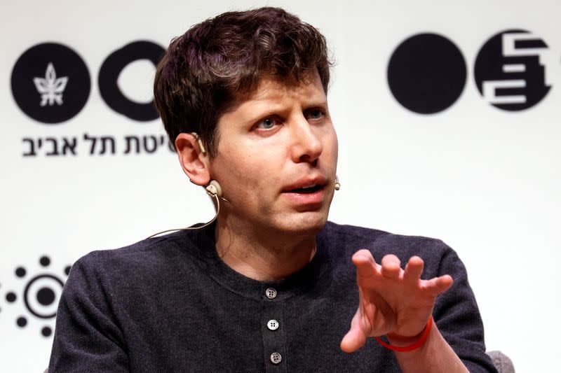 OpenAI’s Altman Seeking Billions for AI Chip Venture – FT