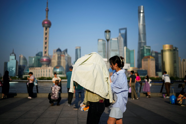 China's biggest city saw its hottest day in a century on Monday.