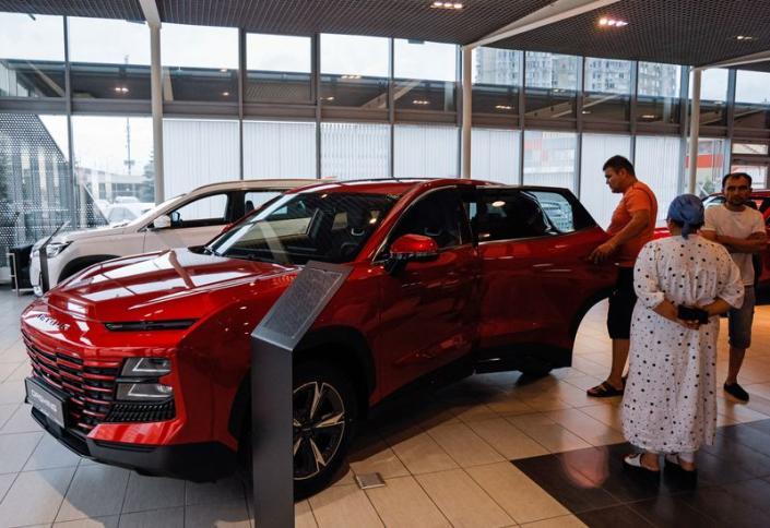 Chinese Carmakers Grab Half of Russia’s Auto Market