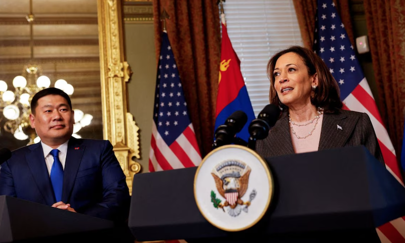 U.S. Vice President Kamala Harris meets with Mongolia's Prime Minister Oyun-Erdene Luvsannamsrai at her ceremonial office, in the Eisenhower Executive Office Building, on the White House campus in Washington, U.S., August 2, 2023. REUTERS/Kevin Wurm/File Photo