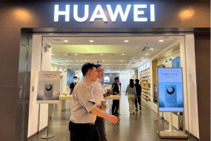 For China Users, an Apple vs Huawei Battle is Picking up Pace