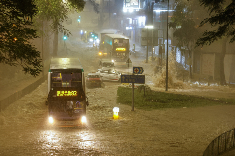 Hong Kong shuts down after heaviest rain on record