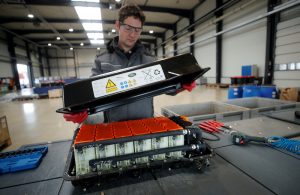 EU Leaders Fear Dependency on Chinese Batteries, Fuel Cells