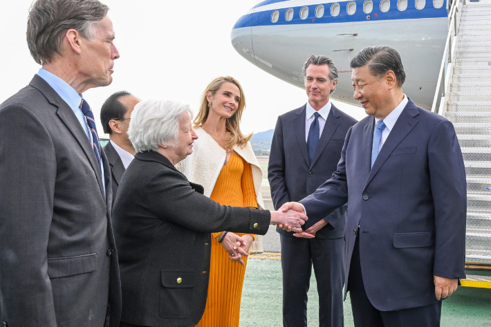 Chinese President Xi Jinping greets US Treasury Secretary Janet Yellen upon his arrival in San Francisco on Wednesday for the Asia-Pacific Economic Cooperation (APEC) forum