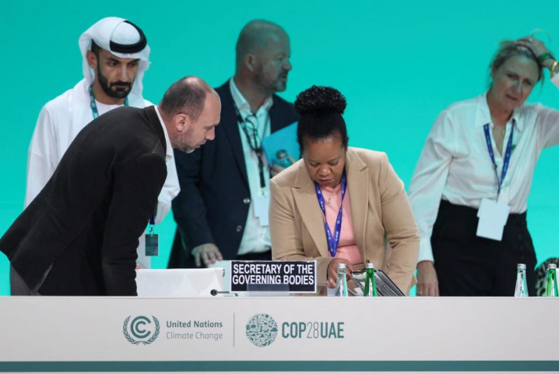 World Backs COP28 Deal to Reduce Use of Fossil Fuels