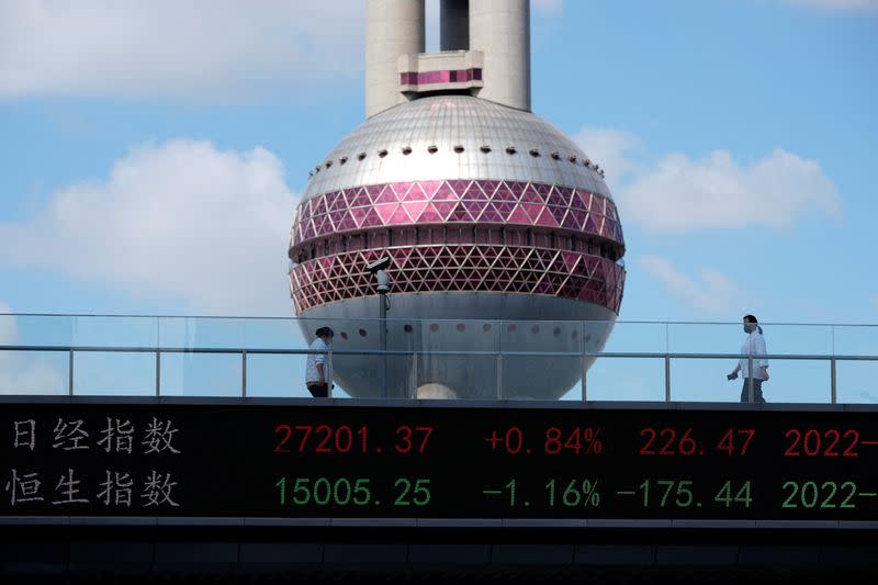 China Markets Bounce on Moves to Reverse 3 Years of Declines