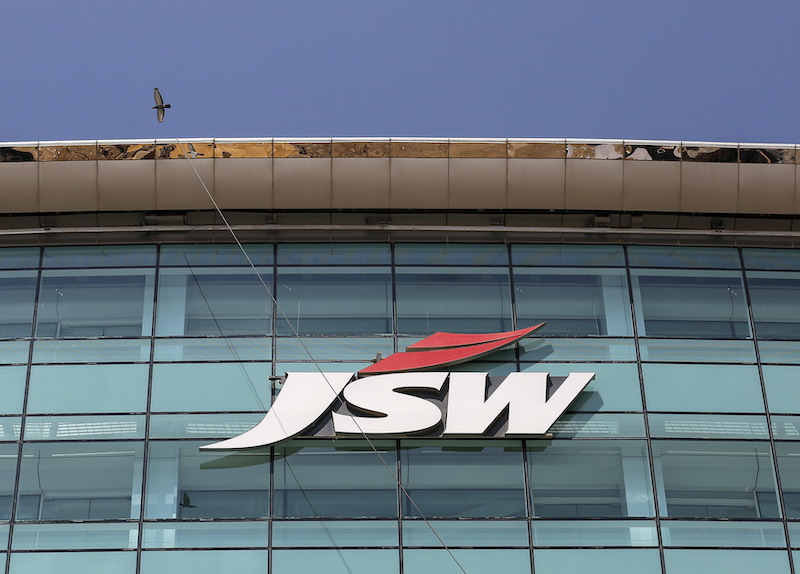 India’s JSW Planning $4.8 Billion EV, Battery Projects in Odisha