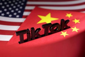 TikTok Seen as Chinese Influence Tool by Most in US, Poll Finds
