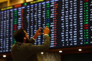 China Stock Exchanges ‘Limiting Daily Sales Amid Trade War’