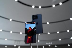 Apple Looks To Boost China, India Investment Despite Trump Pressure