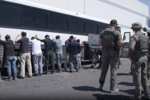 Seoul Bids to Ease Anger Over Mass Arrests at US Hyundai Plant