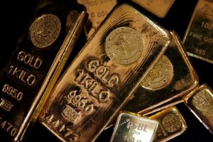 Gold Nears $4,000 an Oz on Trade Tension, Economic Uncertainty