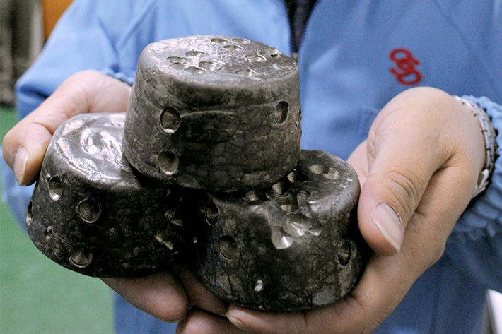 US May ‘Extend Tariff Truce’ If China Delays New Rare Earth Rule