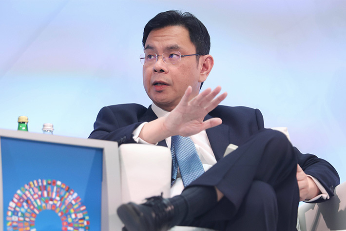 Singapore Trialling a CBDC, Plans Laws on Stablecoins, MAS Says